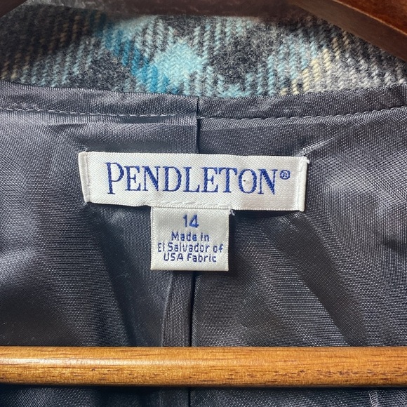 Pendleton gray and blue cape/blazer size Medium - Picture 2 of 4